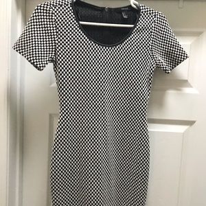 Forever 21 black and white dress